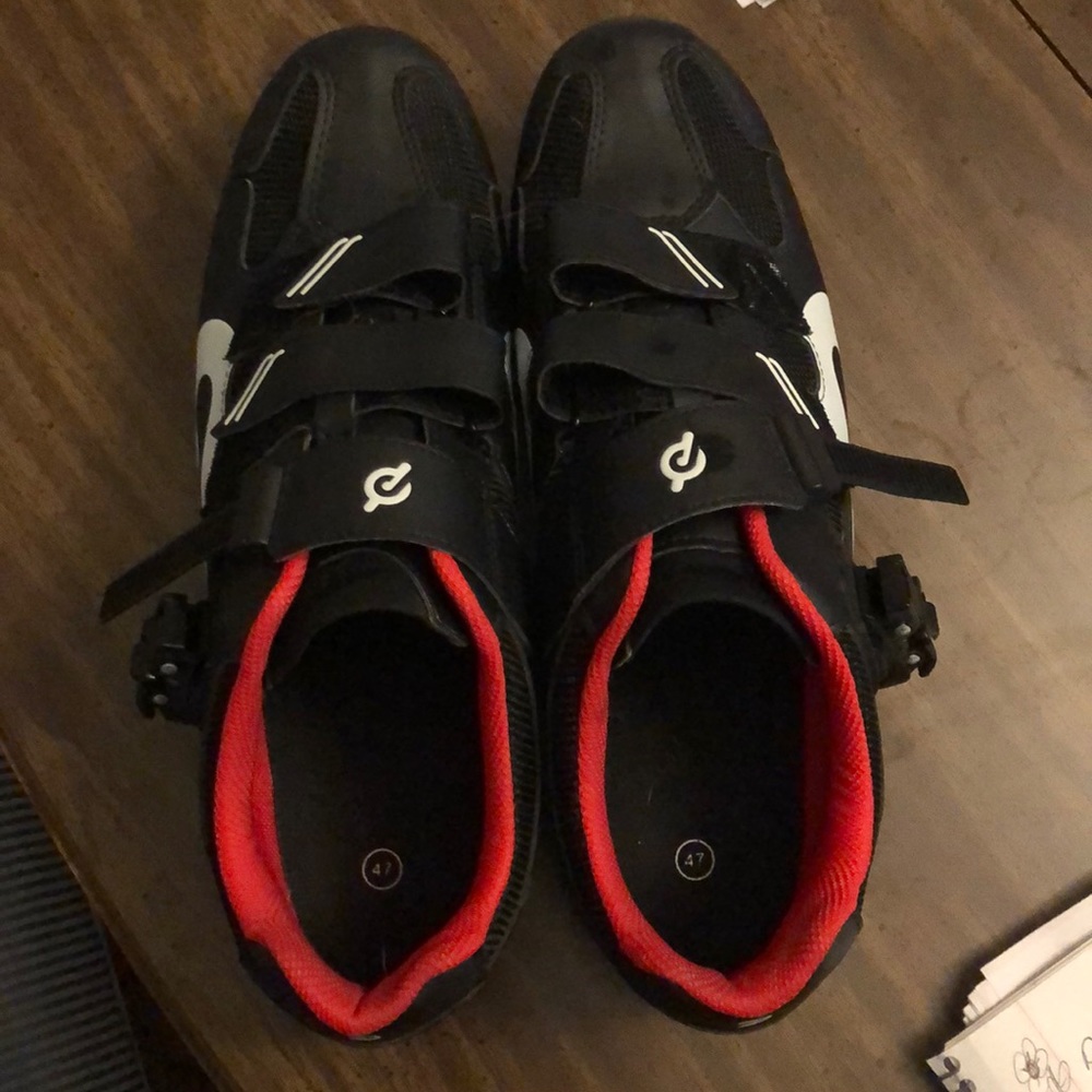 Size 47/12 men’s peleton bike shoes.